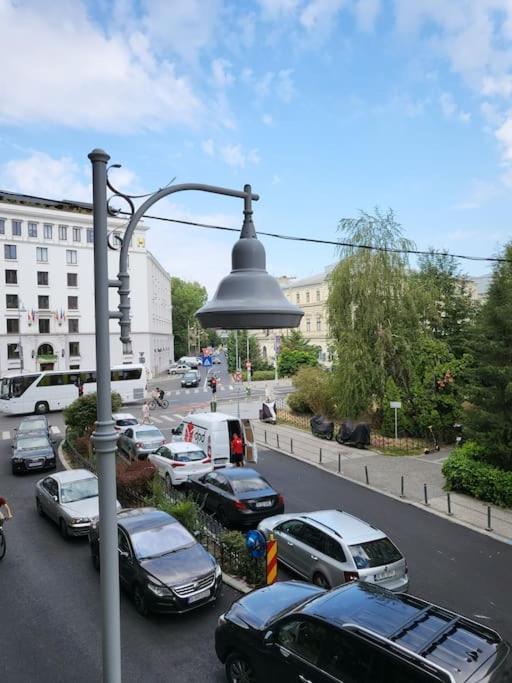 Victoriei Central Studio Lejlighed Bukarest Eksteriør billede